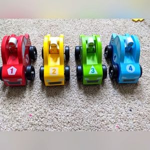 Melissa and Doug Wooden Racecar Set of 4 with People Blue Yellow Red Green